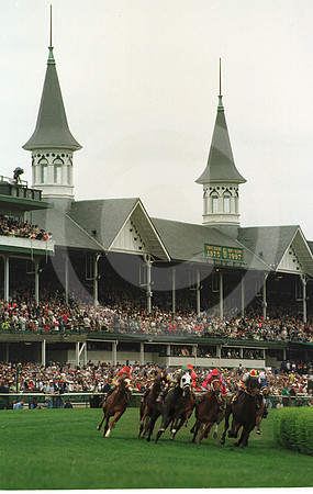 churchilldowns_spires277