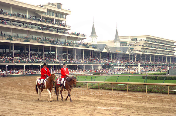 churchilldowns_spires290_ar