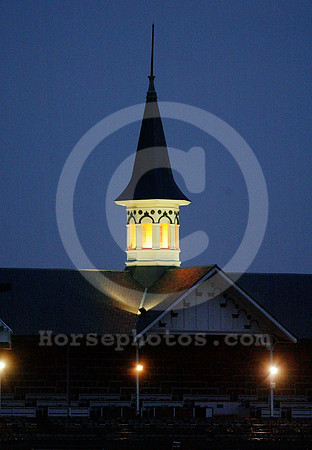 churchilldowns_spires292