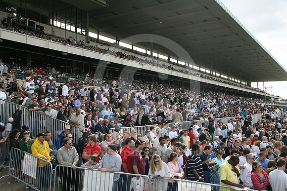 belmontcrowd18_jt