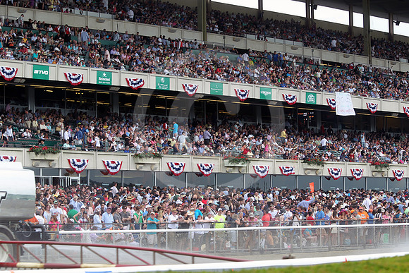 belmontpark_crowd31