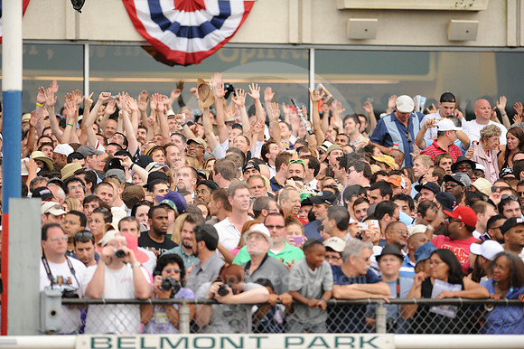 belmontpark_crowd35_me