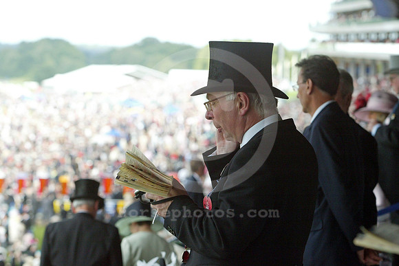 royalascot_audience374_fs