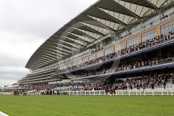 ascot_grandstand01_fs
