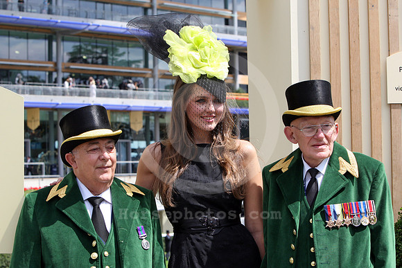 ascot_fashion341_fs