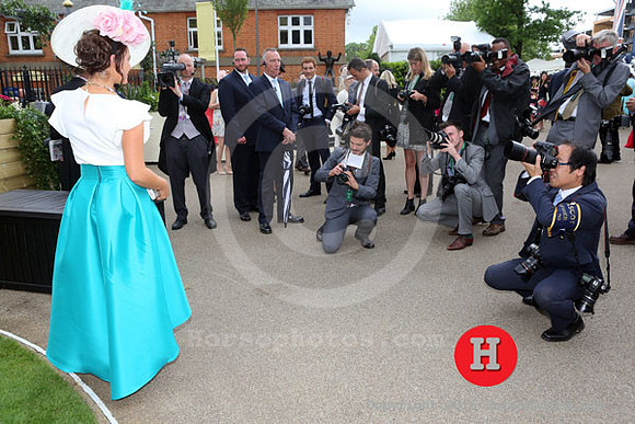 Royalascot_fashion183a_fs