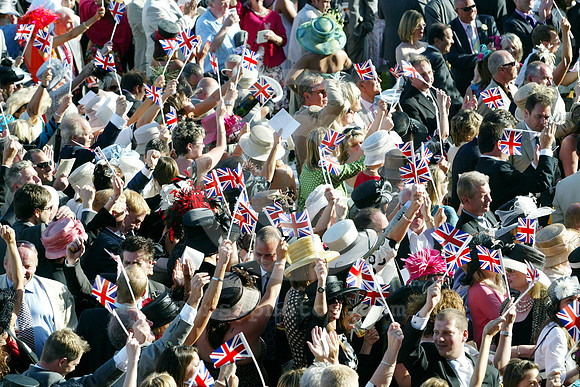royalascot_audience294_fs