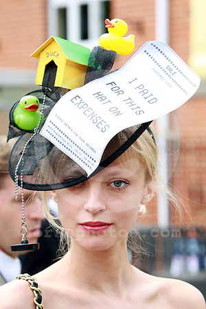 ascot_woman_hat200_fs