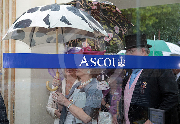 ascot_rain01_fs