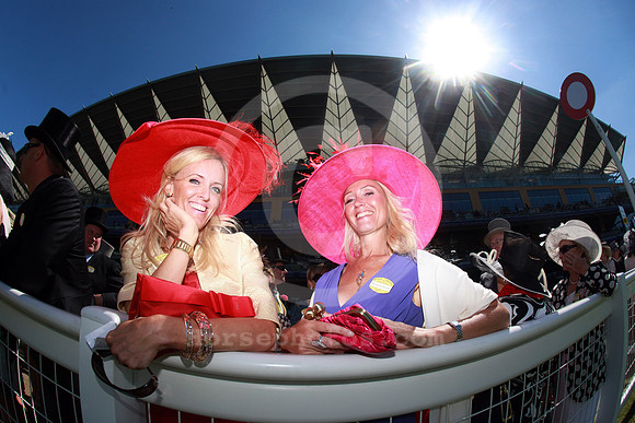 ascot_fashion320_fs