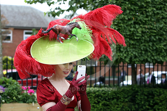 Royalascot_fashion209_fs