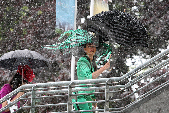 ascot_rain17_fs