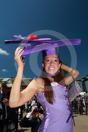 ascot_fashion330_fs