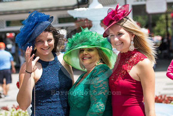 saratoga_hats40_bn