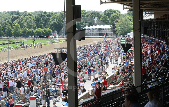 saratoga_grandstand92_st