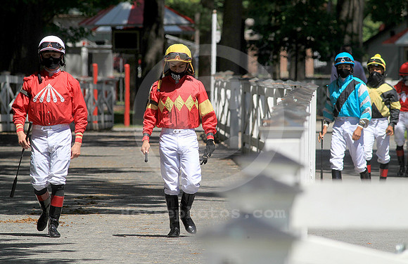 saratoga_jockeys02_st