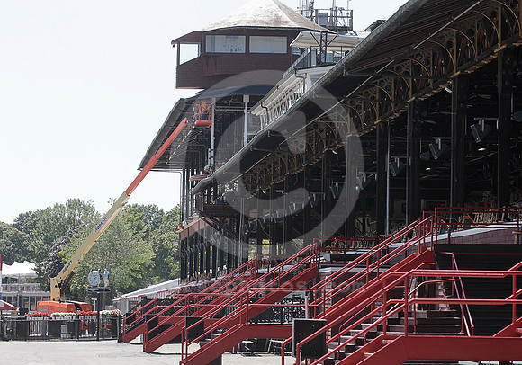 saratoga_grandstand13_st