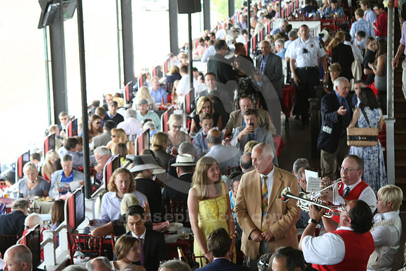 saratoga_grandstand105_st