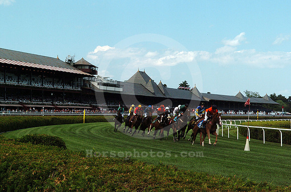 saratoga racing action