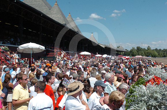 saratoga_grandstand67_hr