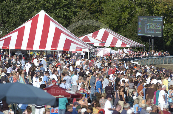 saratoga_grandstand76_hr