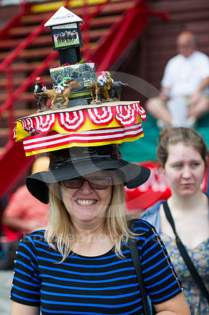 saratoga_hats31_bn