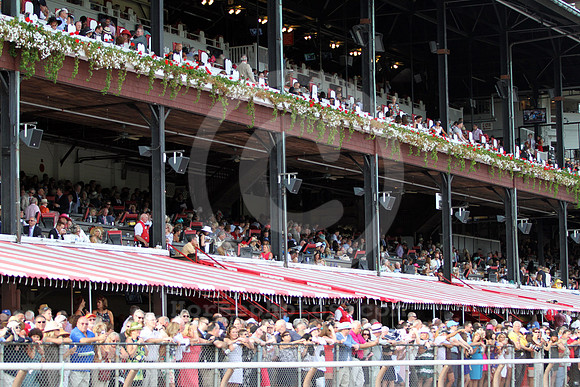 saratoga_grandstand56_cg