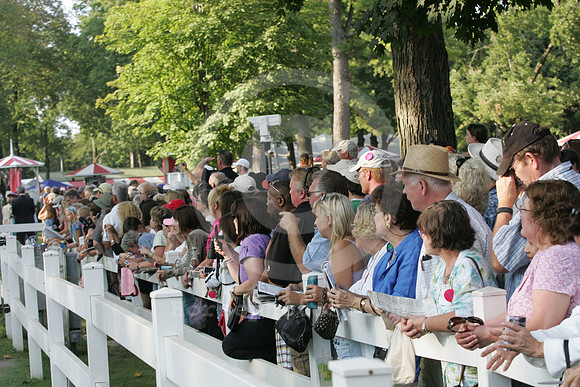 saratoga_racingfans6_dk