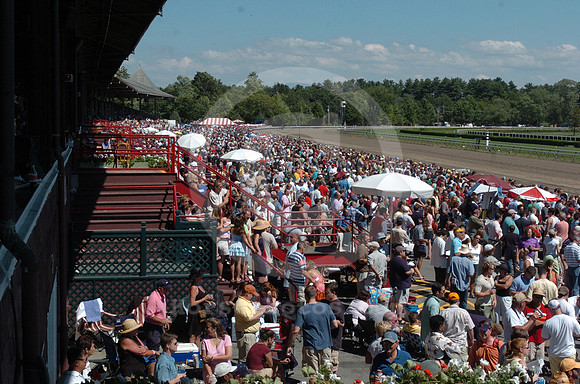 saratoga_grandstand66_hr