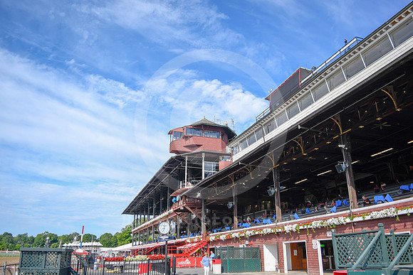 saratoga_grandstand10_ko