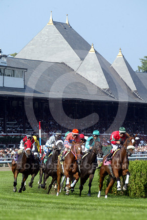 saratoga racing action