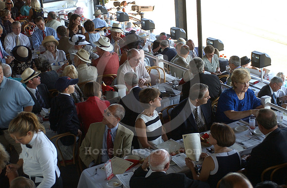 saratoga_grandstand61_hr