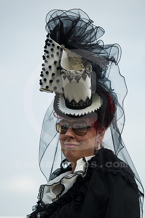 saratoga_hats17_bn