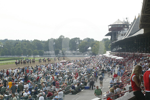 saratoga_grandstand93