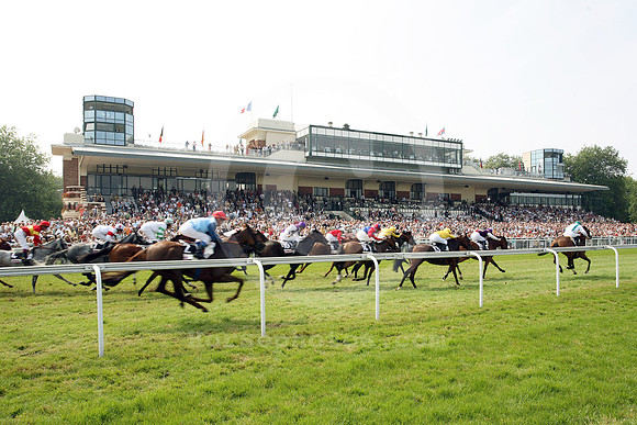 deauville_grandstand68_fs