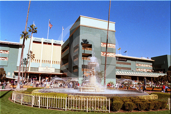 santaanita-fountain