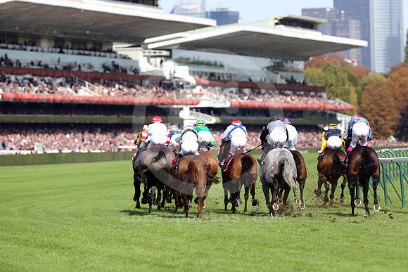 longchamp_grandstand18_fs