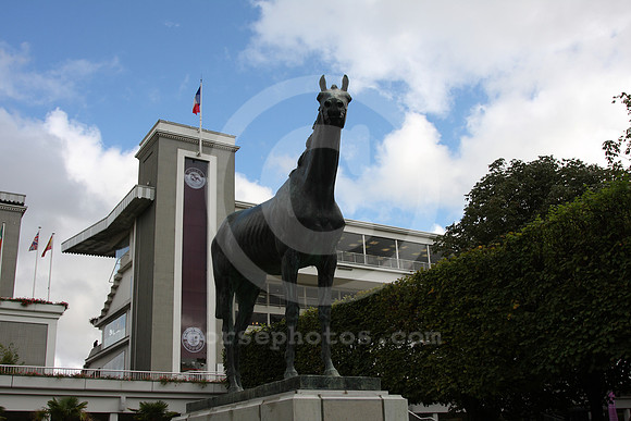 longchamp_racecourse02_tm