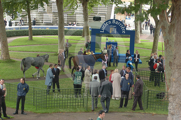 longchamp_paddock10_hr