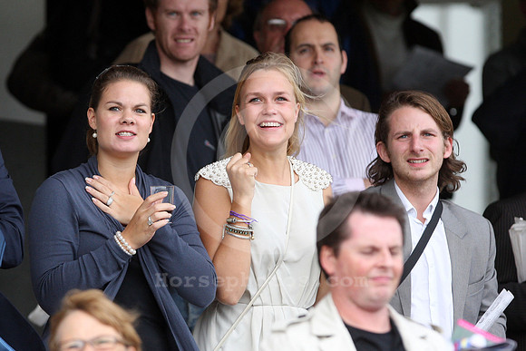 longchamp_fans11_fs