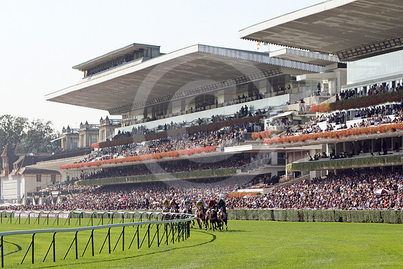 longchamp_grandstand12_fs