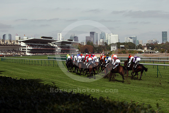 longchamp_grandstand05_fs