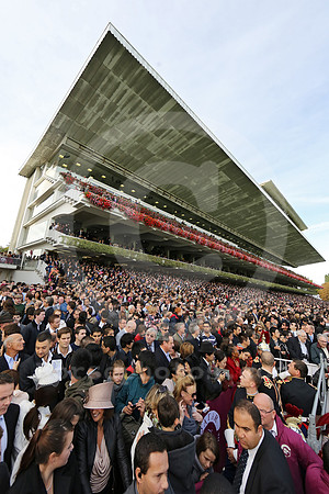 longchamp_grandstand20_fs