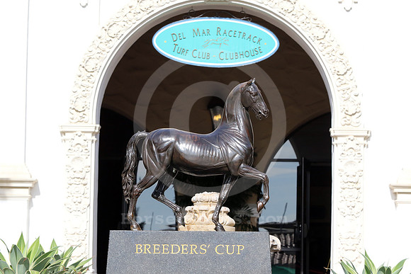 breederscupstatue34_cg