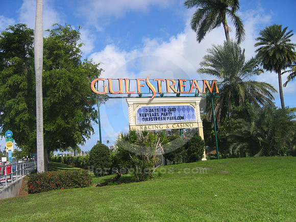 gulfstreamparksign01_hr