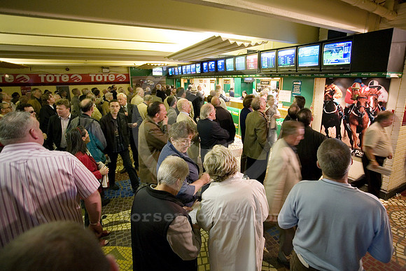 leopardstown_grandstand06_fs