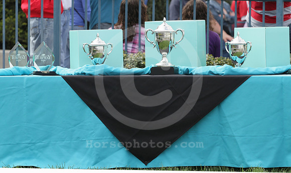 turfway_trophies04_rk