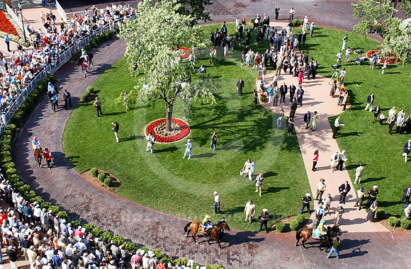 arlingtonpaddock08_hr