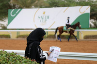 King_Abdulaziz_local_racegoers10