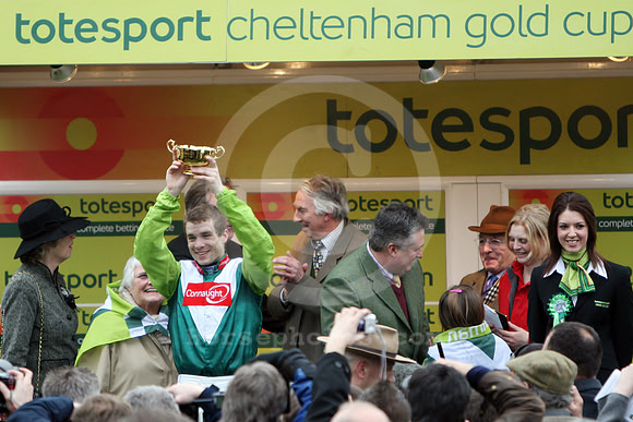 goldcup_winner14_fs
